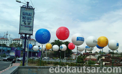 Balon Iklan 3 Dekat Jembatan Kewek