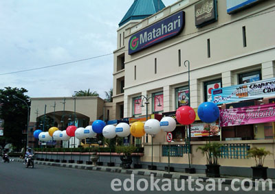 Balon Iklan 3 Samping Galeria Mall